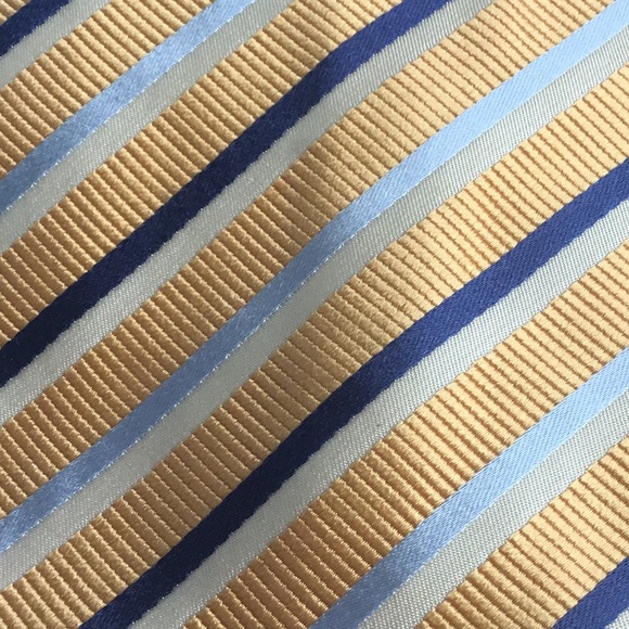 JoS.A. BANK SILK TIE. - Picture 4 of 4